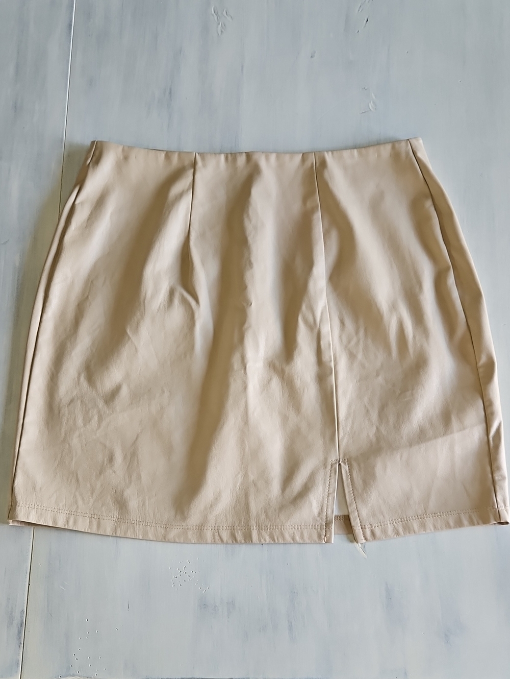 Size Small-med. junior's tan faux leather fitted sheath mini skirt by Madden NYC